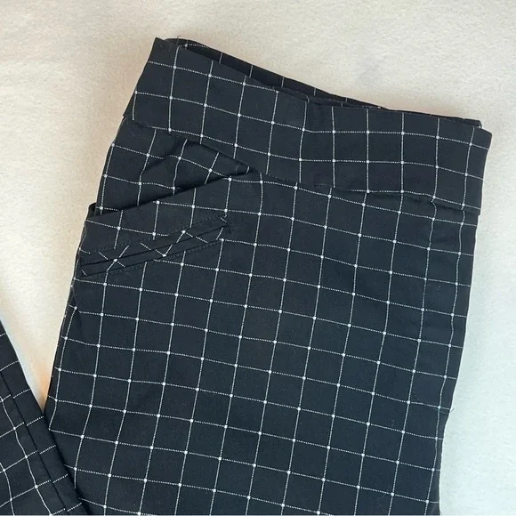 Reitmans Black and White Checkered Pants - Picture 2 of 10